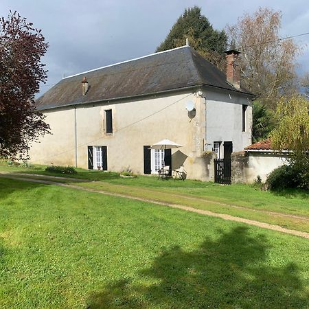 Le Bois D'Amour Gite Et Chambres Charroux  Exteriér fotografie