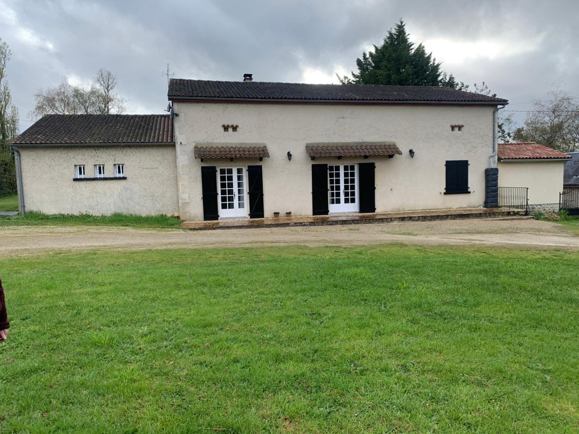 Le Bois D'Amour Gite Et Chambres Charroux  Exteriér fotografie
